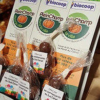 Distribution de Bonbons bio pour Halloween Distribution de Bonbons bio pour Halloween