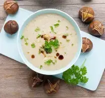 Velouté de Châtaignes aux Ravioles