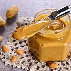 Cake au Beurre de Cacahuètes